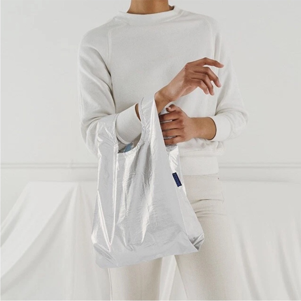 NWT Sold Out Design Mini Size Baggu Metallic Silver